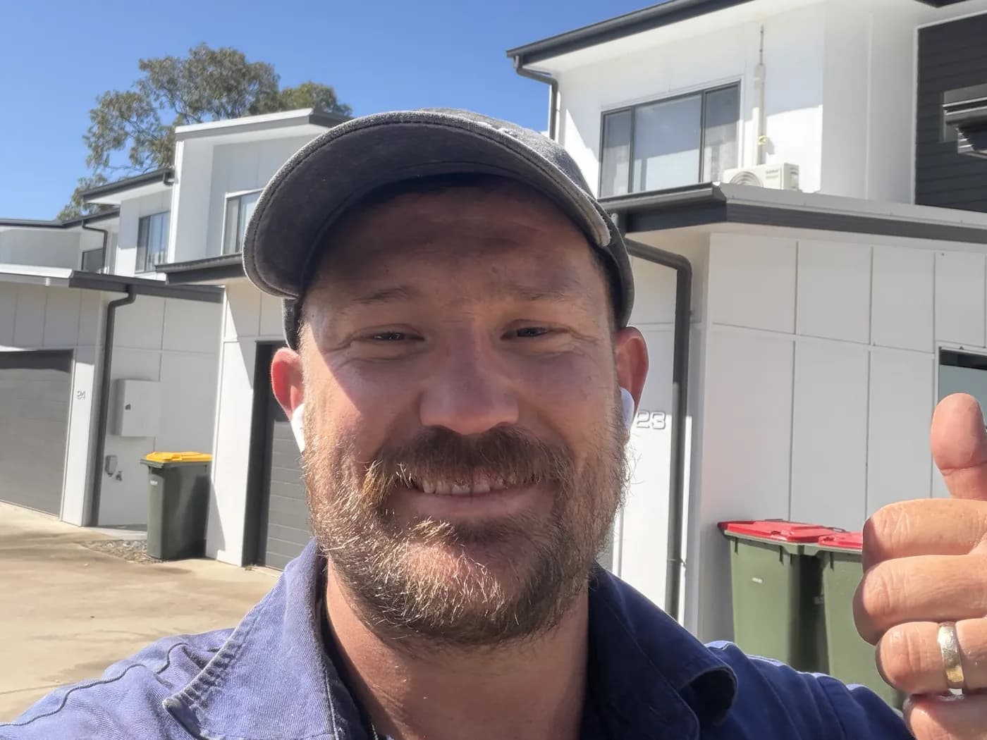 Joel from Call Campo giving a thumbs up on a job at a townhouse complex in Glen Eden